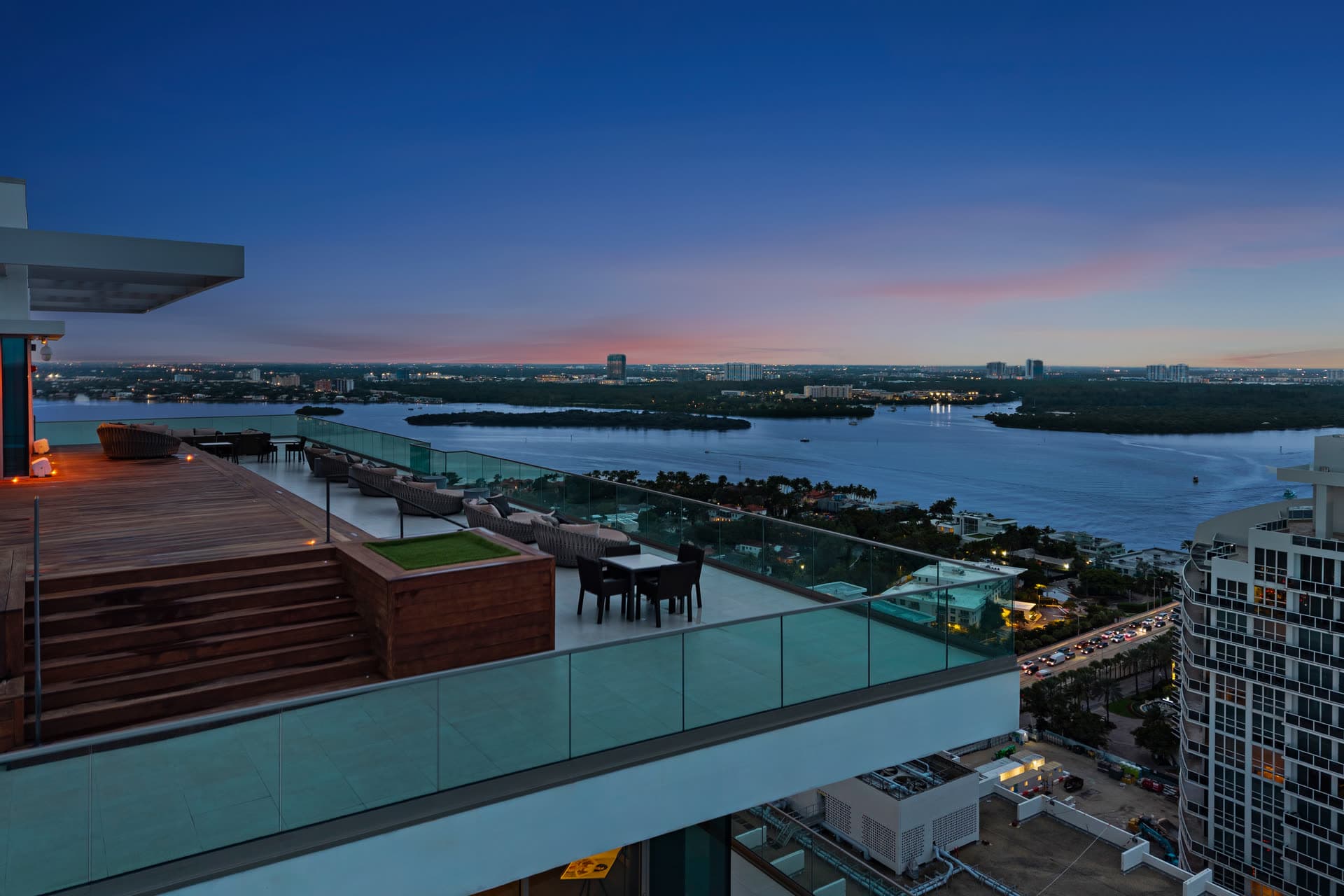 2801 Bal Harbour aerial view 01