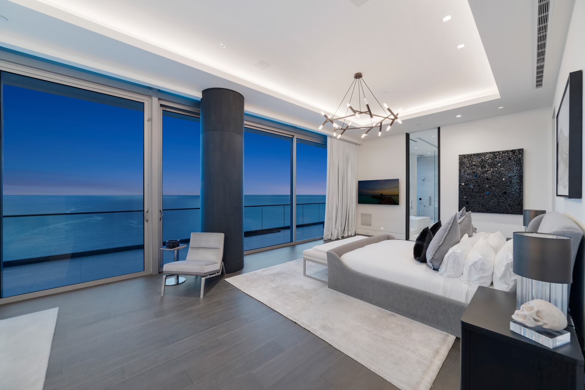 2801 Bal Harbour twilight view 08