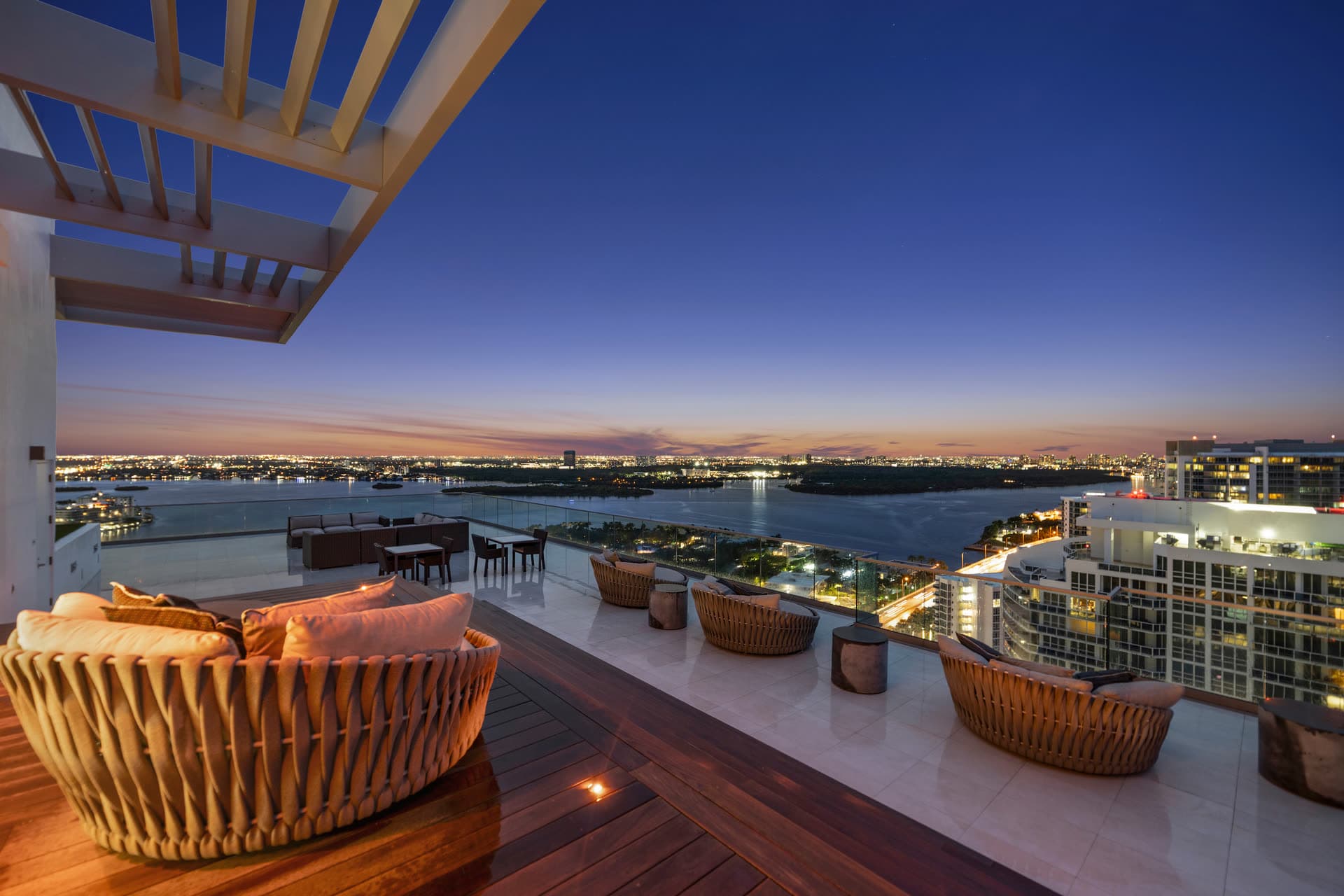 2801 Bal Harbour twilight view 11
